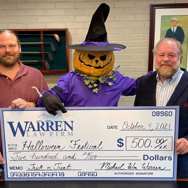 Mike Warren Donates to the Halloween Festival