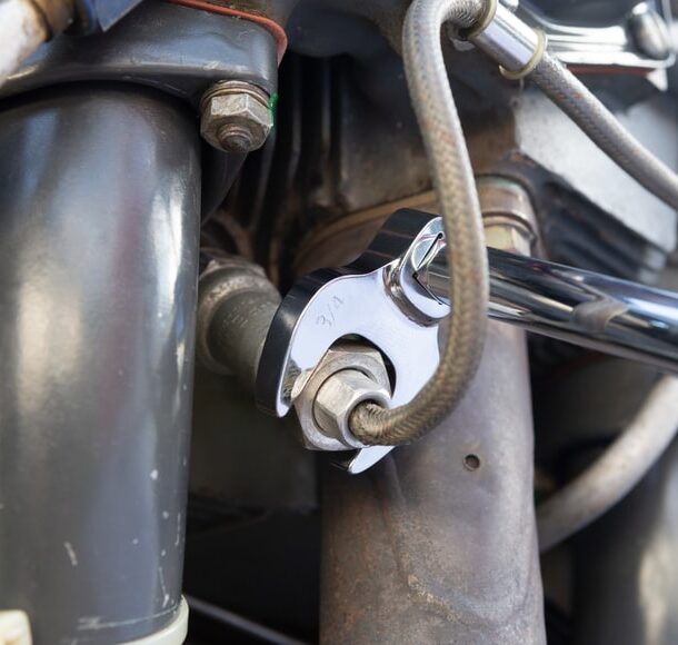 wrench tightening bolt